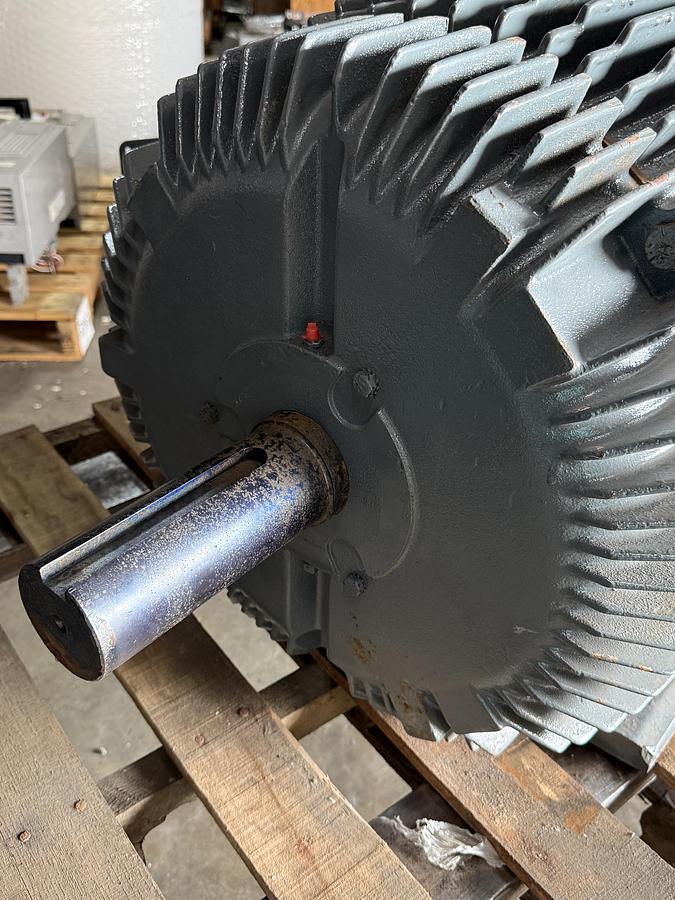 Refurbished RELIANCE AC SQUIRREL CAGE MACHINE MOTOR 30 HP MODEL M3091 2YZ3
