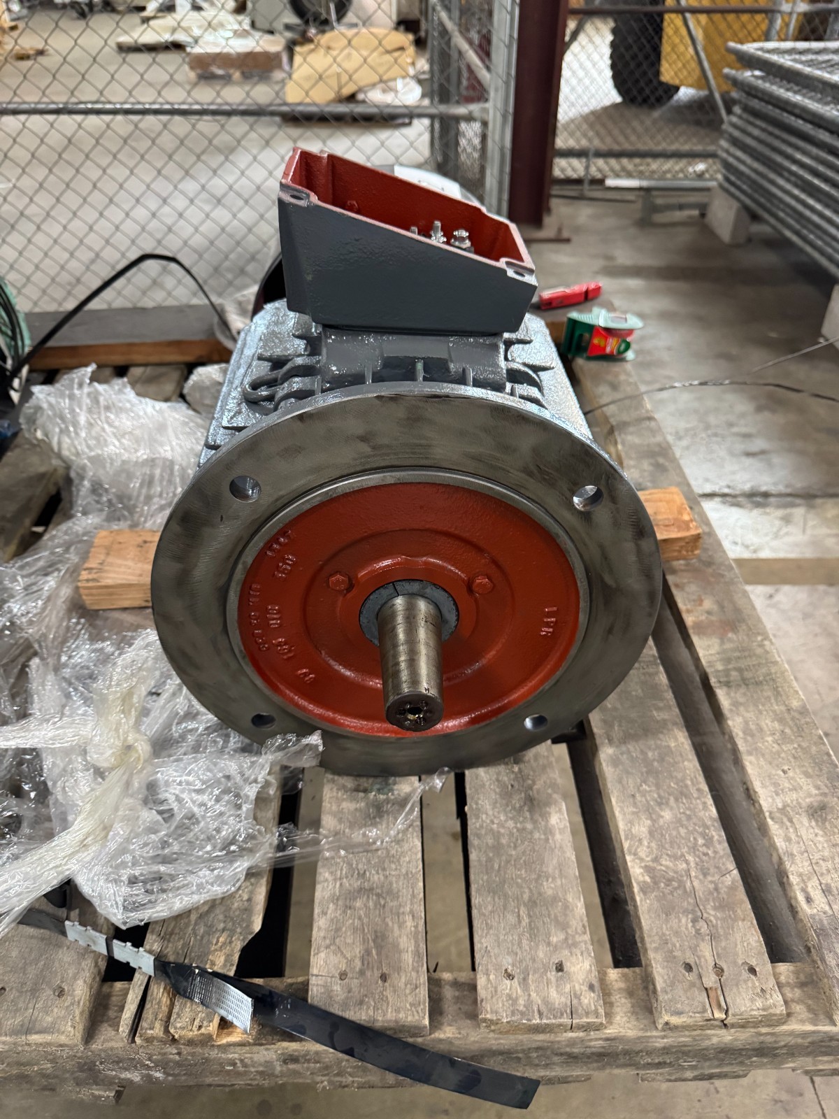 PATAY CRANE MOTOR Y1 Y2 7 HP MODEL FLSB 160M6 B5 1200 RPM 254/440 V 3PH 42/20AMP