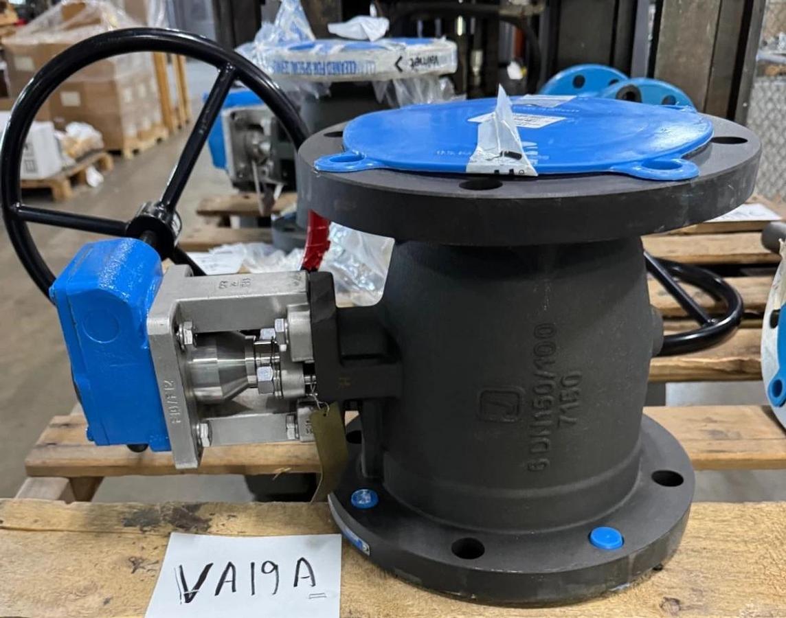 6" 150 RF FP JAMESBURY XTREME BALL VALVE VA19A & D CS BODY W GEAR