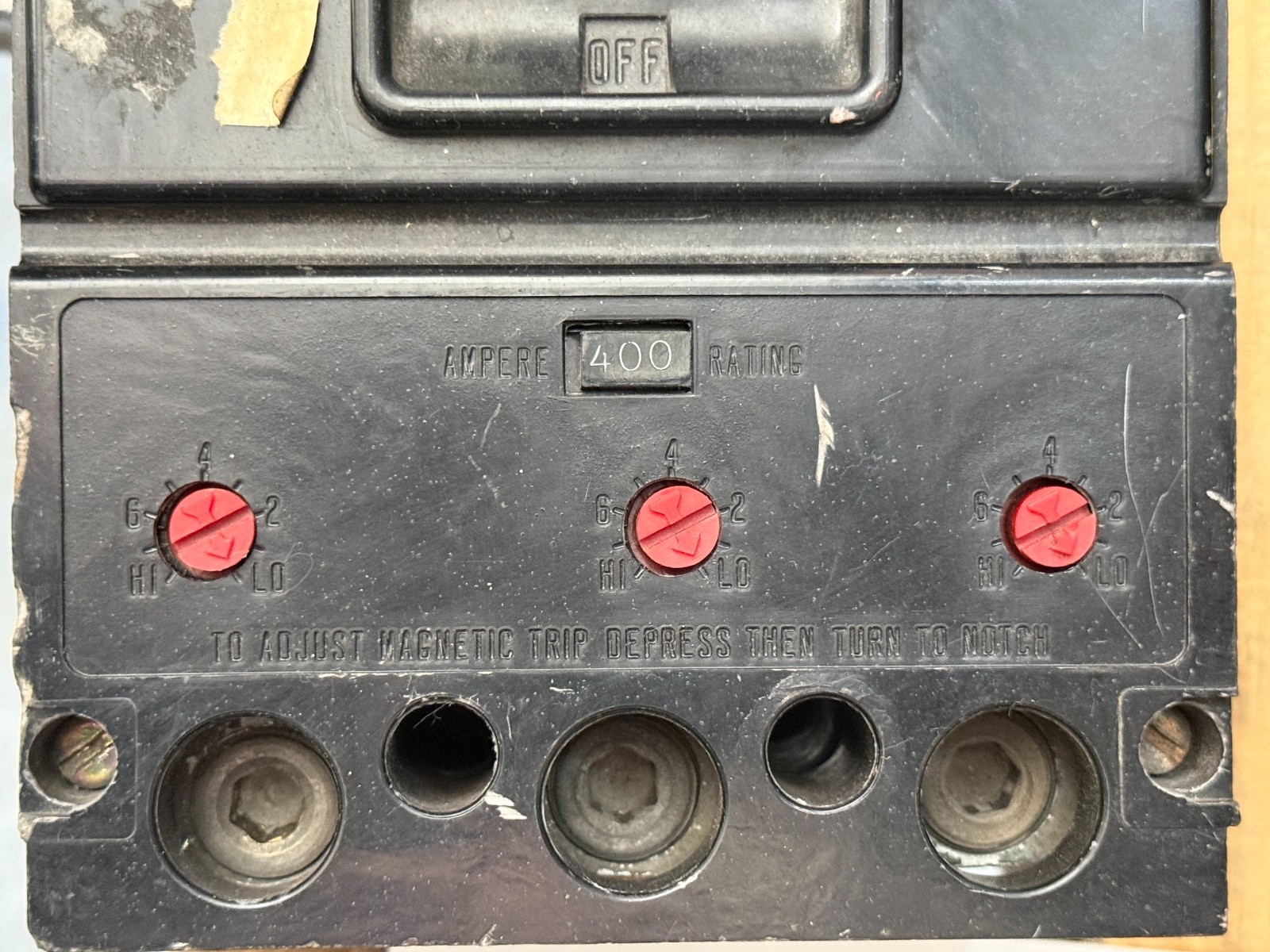 Refurbished Westinghouse Molded Case Circuit Breaker LB400F 400 Amp 3-Pole, 600 Volt 2YU3