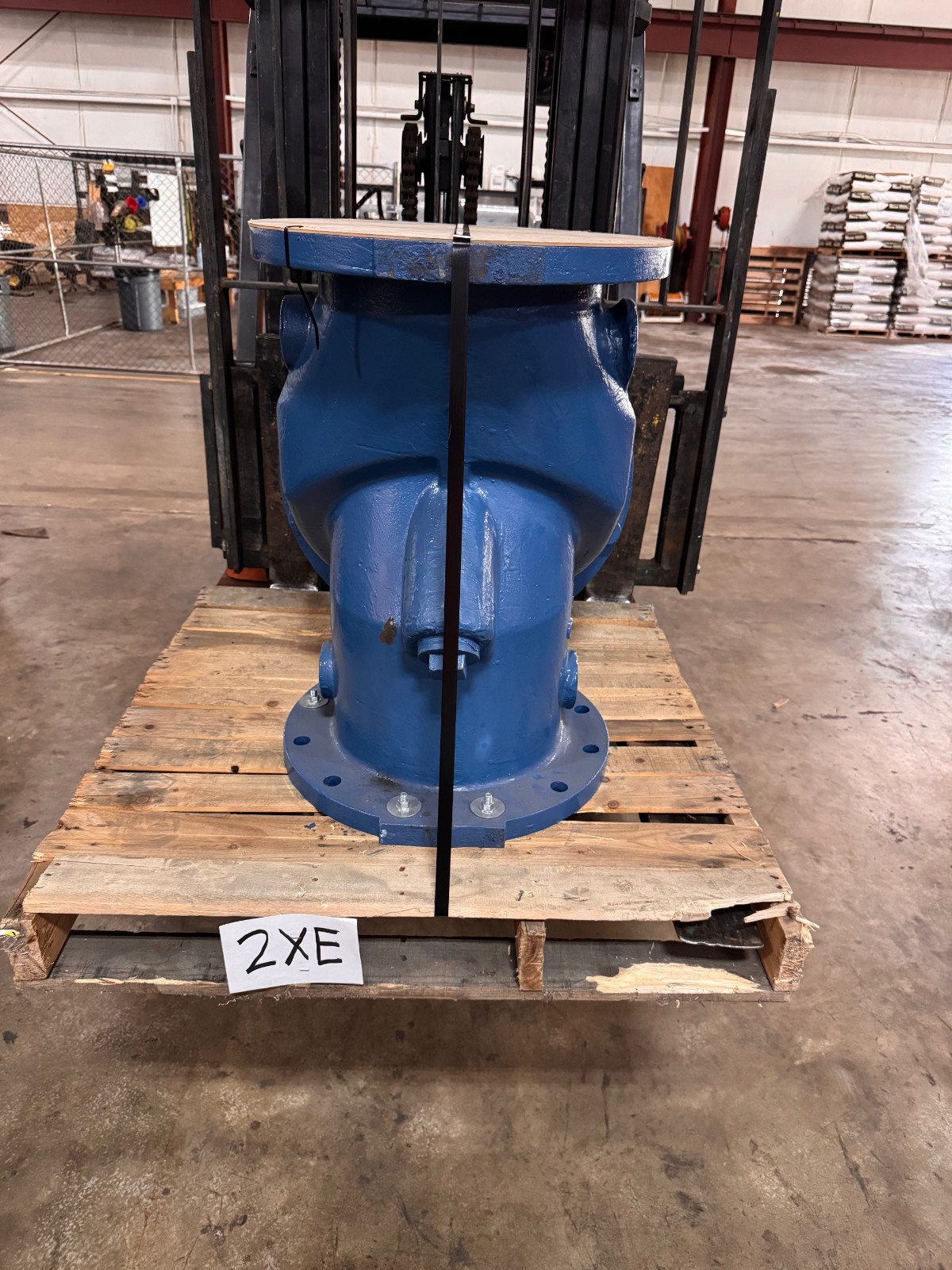 APCO DEZURIK 12" 250 LB FF CHECK VALVE 2XE DI BODY MODEL CRF-100A 190 DEGREE AW6