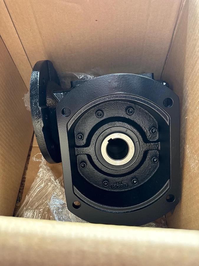 SE ENCORE WINSMITH GEAR REDUCER 1XNE MOD E30MSFS550X0DN 1750 RPM IN 20 TO 1 RATI