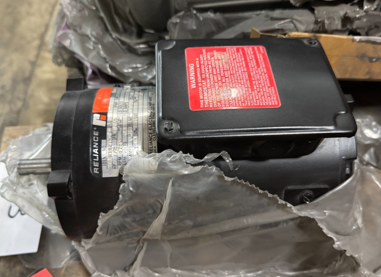 RELIANCE DC MOTOR O3 1/2 HP T56H1021R-PS 1725 RPM 90 V DC  50  AMP PH FR 90 VD