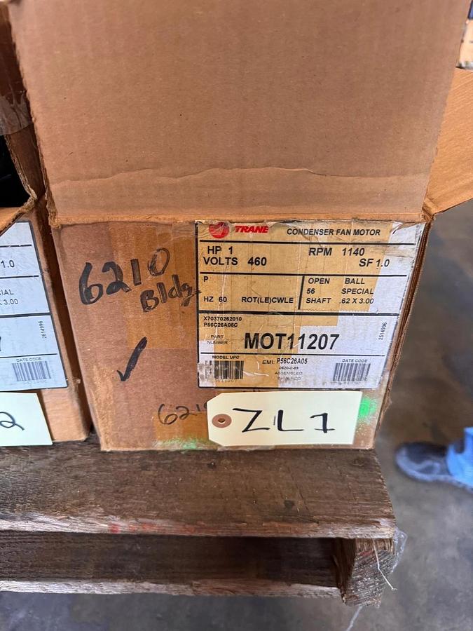 TRANE Motor 1 HP MODEL MOT11207  P56C26A05 ZI8 Z19 ZL1 1140 RPM 460V 1.8 AMP 3 P