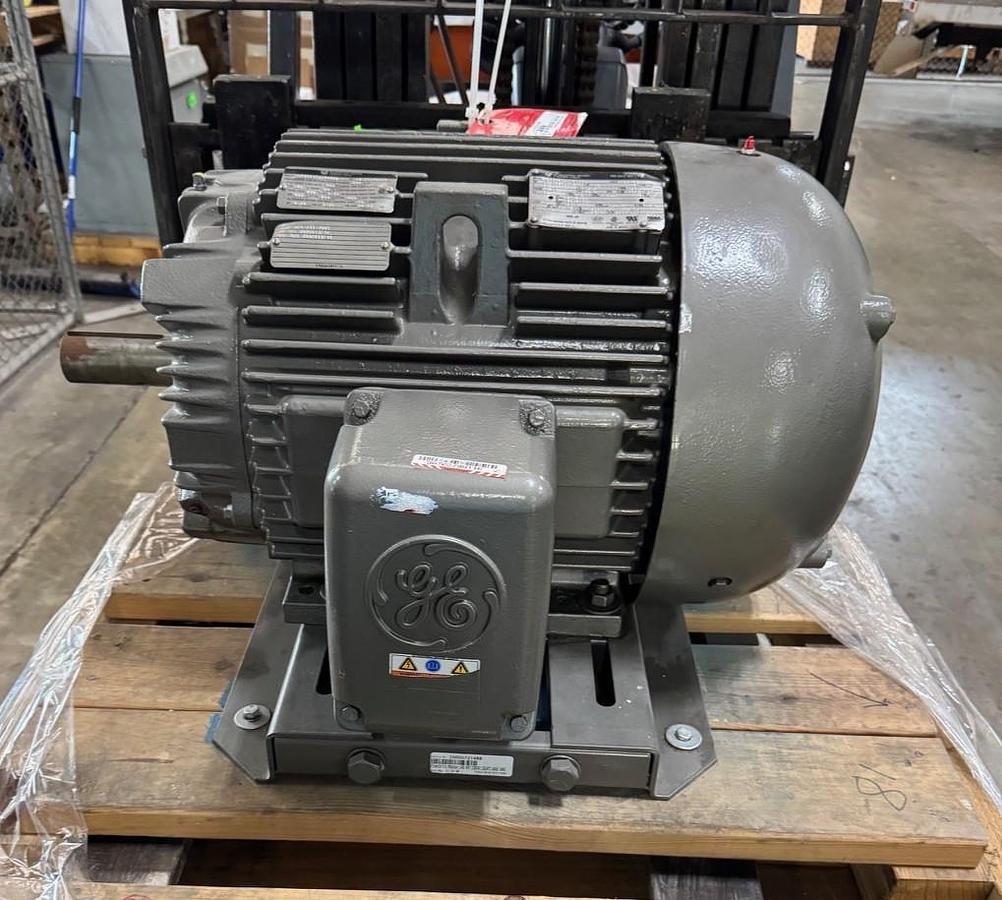 GE Motor 40 HP MODEL 5K3324XAA20808 EXTRA SEVERE DUTY VA1 1780 RPM 480 V 49.7 A