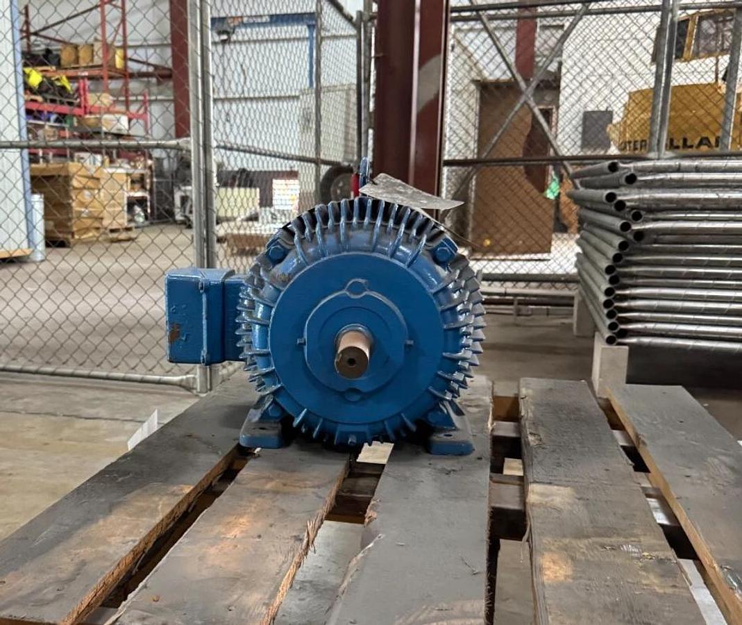WESTINGHOUSE MOTOR I1 15 HP 1770 RPM 460 V 18.6 AMP 3 PH FR 284U