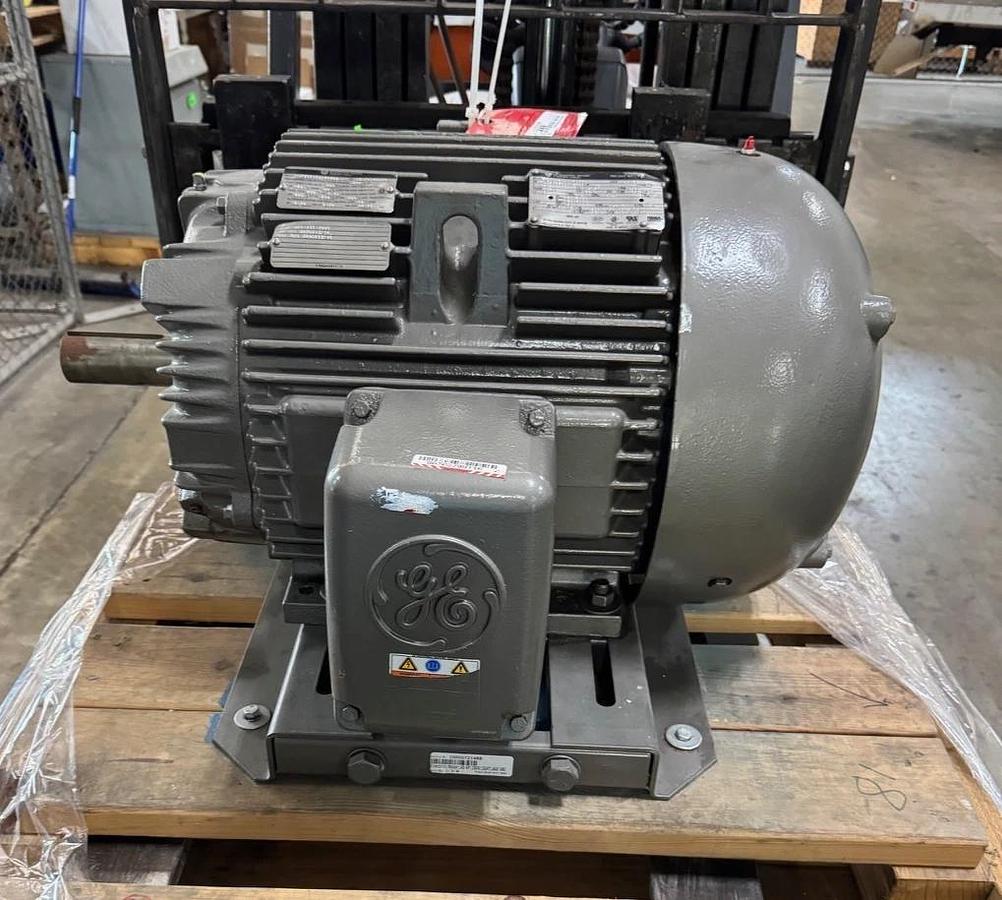 GE Motor 40 HP MODEL 5K3324XAA20808 EXTRA SEVERE DUTY VA1 1780 RPM 480 V 49.7 A