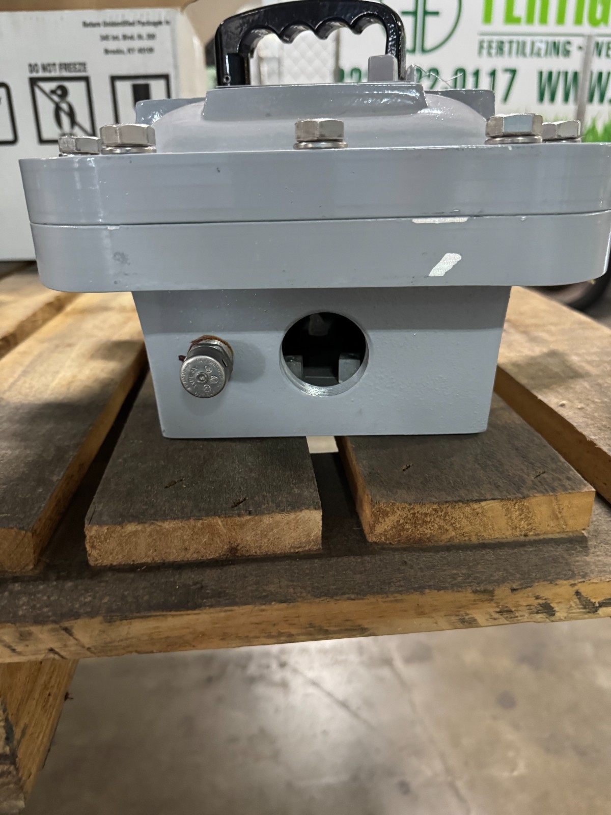 APPLETON EGS EXPLOSION PROOF BREAKER V56 V65 60 AMP 600 V 3 POLE 3 PH AEAB6036DS