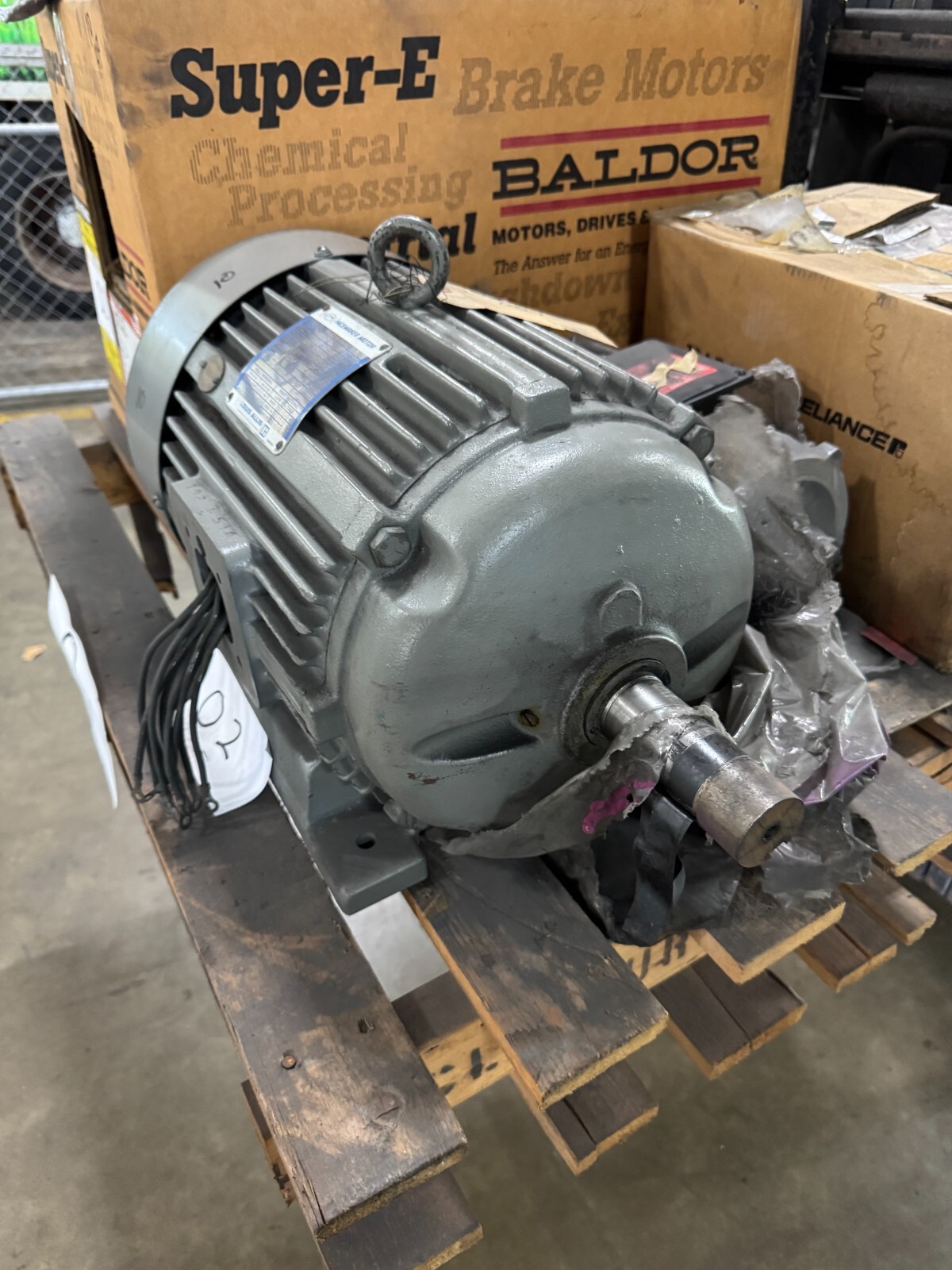 LOUIS ALLIS  MOTOR O2 10 HP MODEL 19294F-1  1170 RPM 230/460 V 3 PH 28.8/14.4