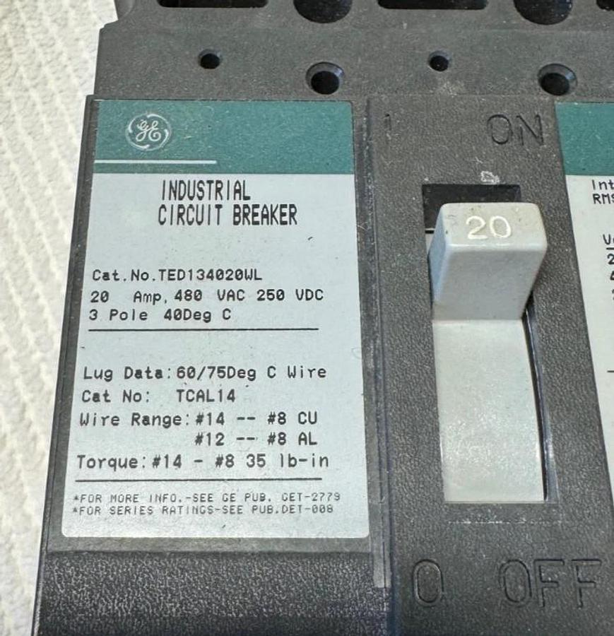 20 AMP GE MOLDED CASE CIRCUIT BREAKER ZZ3 TED134020WL 480 AC 250 VDC 3 POLE