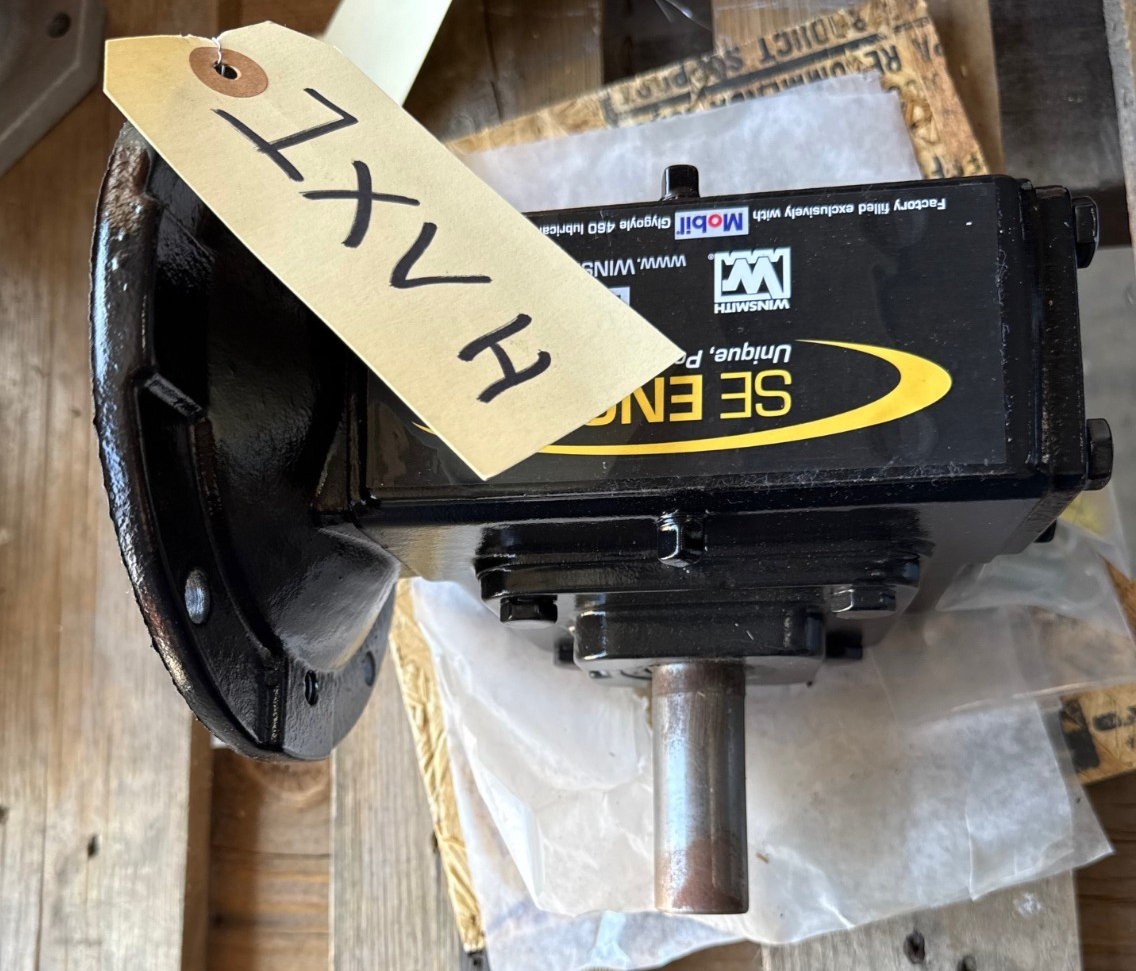 WINSMITH GEAR REDUCER 1XVH MODEL E20MDNS31000DN 1750 RPM IN 20 TO 1 RATIO