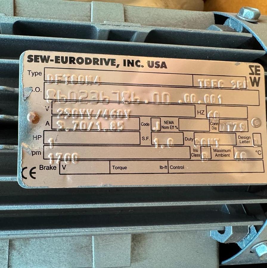 SEW-EURODRIVE GEAR MOTOR NN1 1HP MOD DFT80N /SA87TR57DT80N4 1700 RPM IN 6.7 OUT