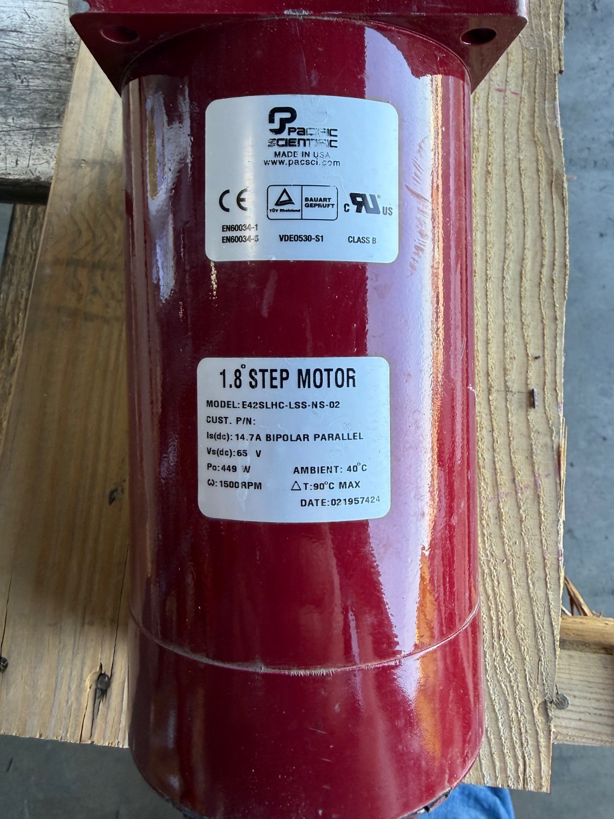 PACIFIC SCIENTIFIC 1.8 HP STEP MOTOR 1XD MOD E42SLHC-LSS-NS-02 1500 RPM 65 V DC