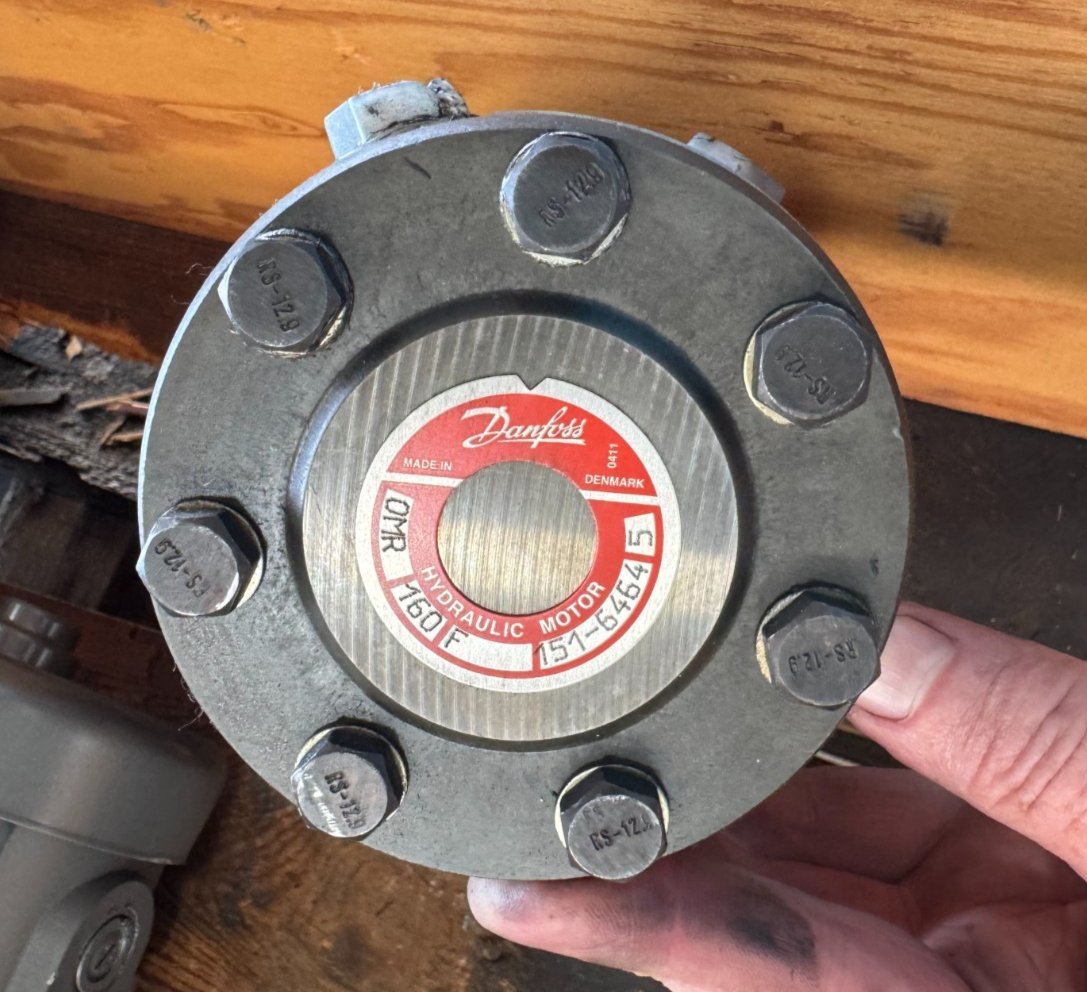 DANFOSS HYDRAULIC MOTOR UU5 OMR 160 F 151-6464 5