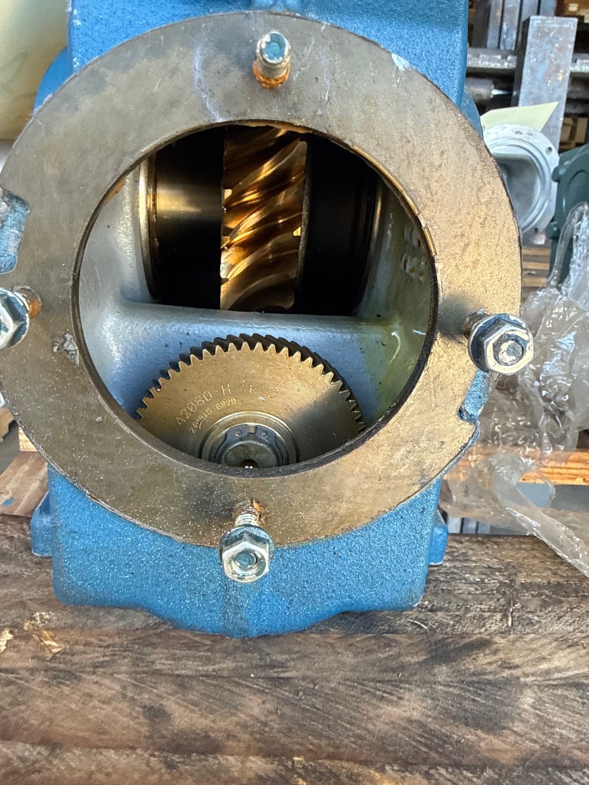 SEW-EURODRIV GEAR REDUCER 1XRA MOD S57/DRE80M4/DH 1750 TO 122 RPM TORQUE 469