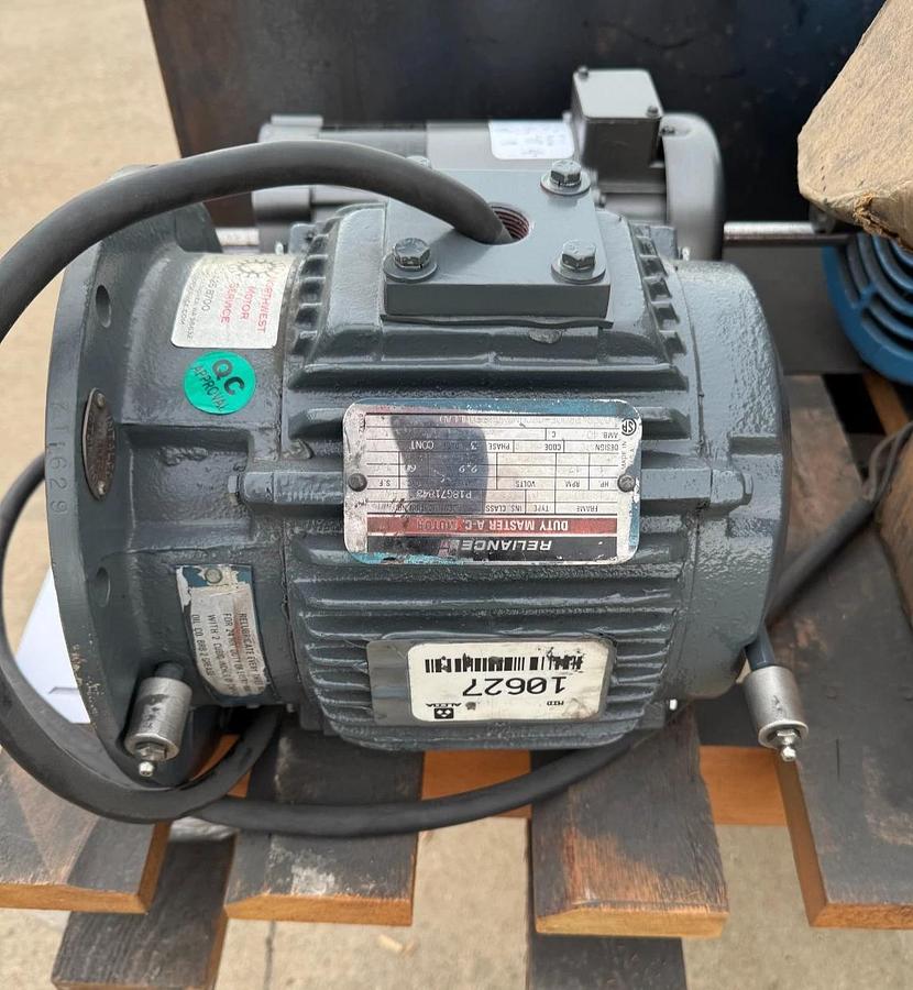 RELIANCE MOTOR JJ4 1 HP MODEL P18G71843 1780 RPM 460 V 3 PH 2.2 AMP FR 182TDZ