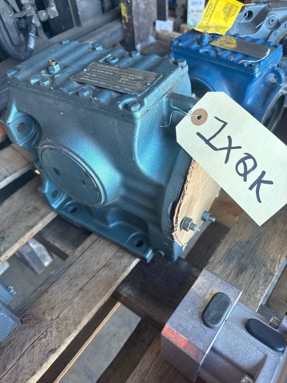SEW-EURODRIV GEAR REDUCER 1XQK MOD S67/DT90S4-KS 232/1740 TO 13/101  RPM