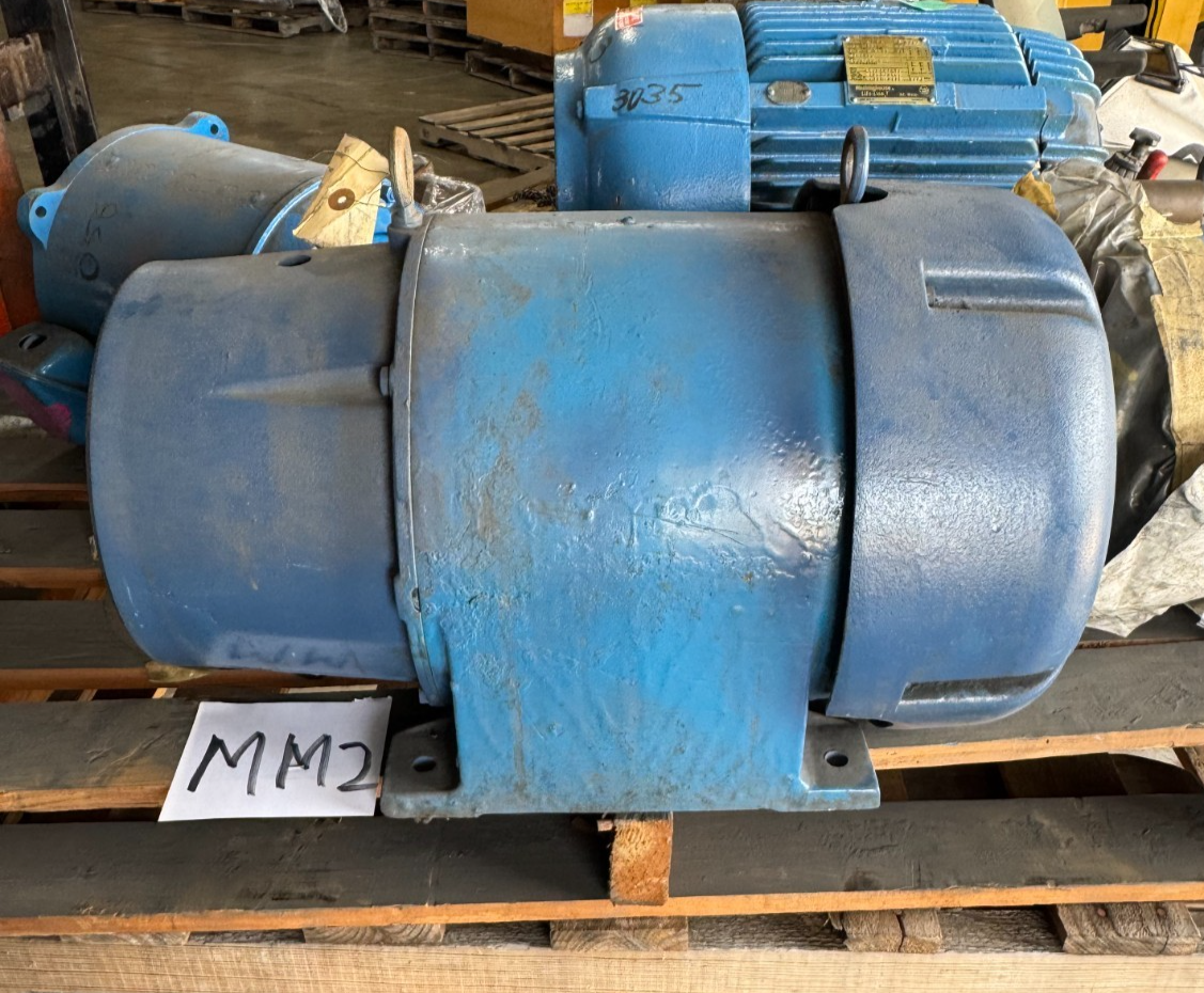 RELIANCE MOTOR MM2 7.5 HP MODEL B3056 1200 RPM 220/440 V 23/11.5 AMP 3 PH FR 256