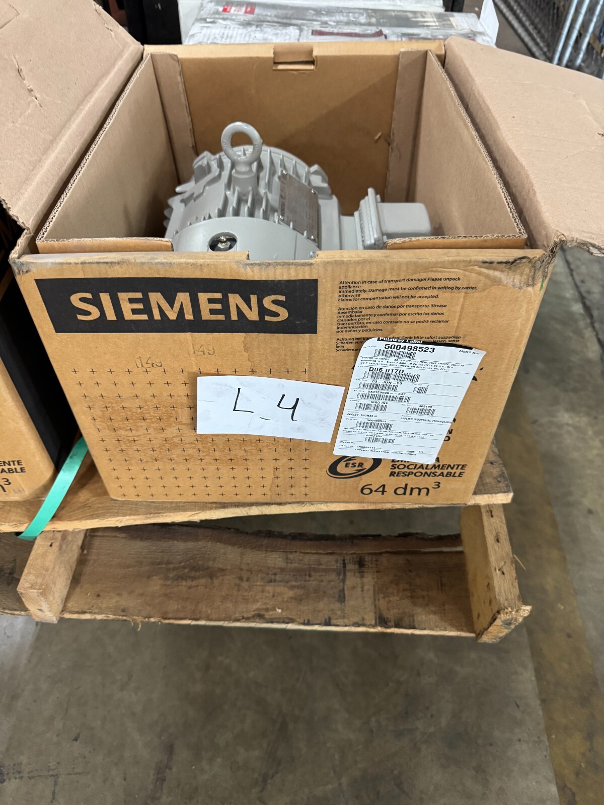 SIEMENS MOTOR L4 1 1/2 HP SD100 1LE23211CD314AA3 875/725 RPM 230/460 200/400 V