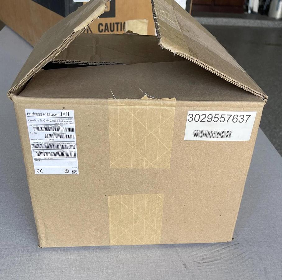 TRANSMITTER LIQUILINE M CM42-PPA001EAE00 Brand New in Box !