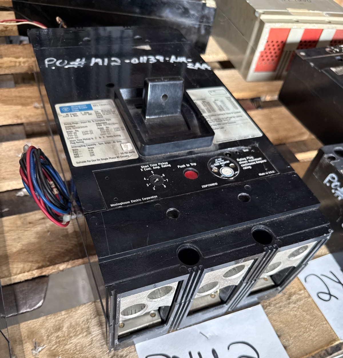 Refurbished WESTINGHOUSE SELTRONIC 1200 AMP 600 V BREAKER HNC31200F FRAME HNC 1200A 2YU1 2