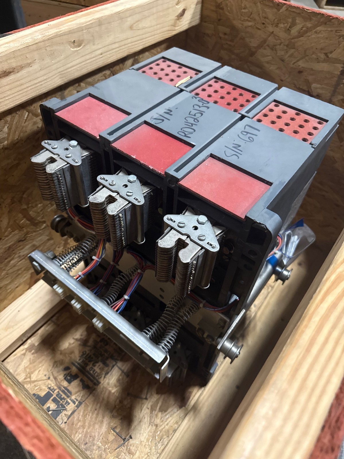 Refurbished BREAKER WESTINGHOUSE MODEL SPB100-30SPB3000 3000 AMP POW-R-BREAKER 3000 AMP