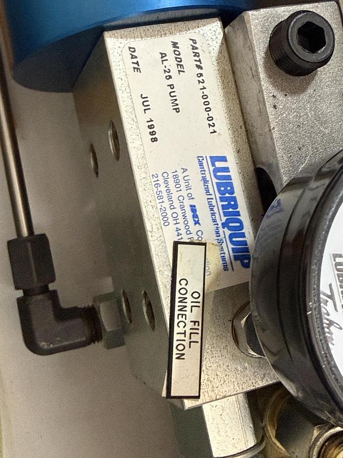 Refurbished HYCOA AIR/OIL LUBRICATION UNIT A0-100 8-POINT MODEL C99-12776