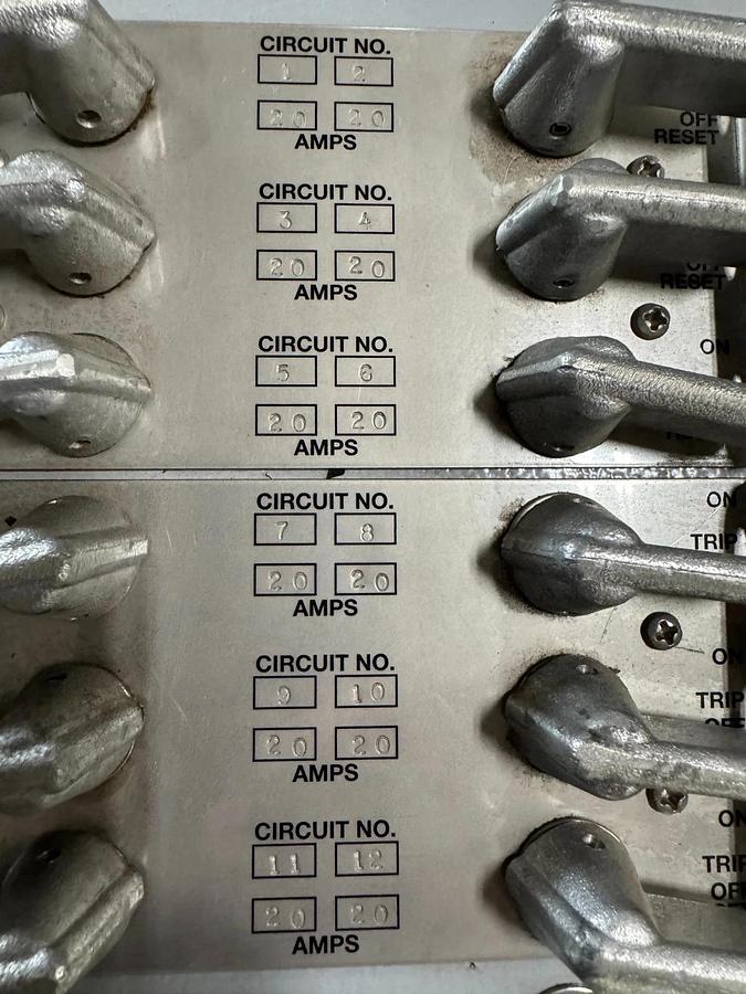Appleton EXPLOSION PROOF BREAKER PANEL ALPNC12C12M1 20 AMP 120/208V 3 POLE 3 PH