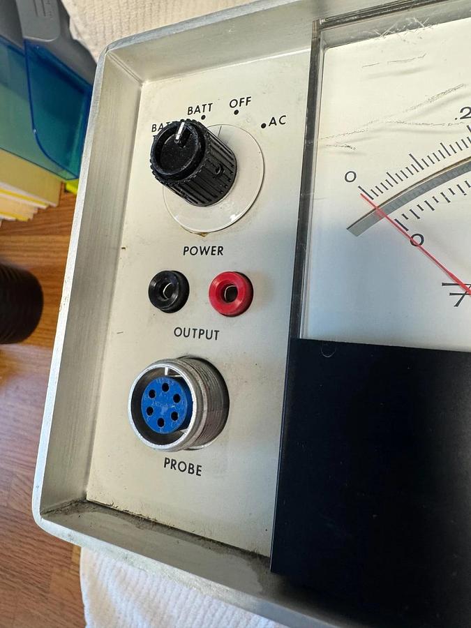 F.W. BELL GAUSMETER AC3 MODEL 640 SER 61398