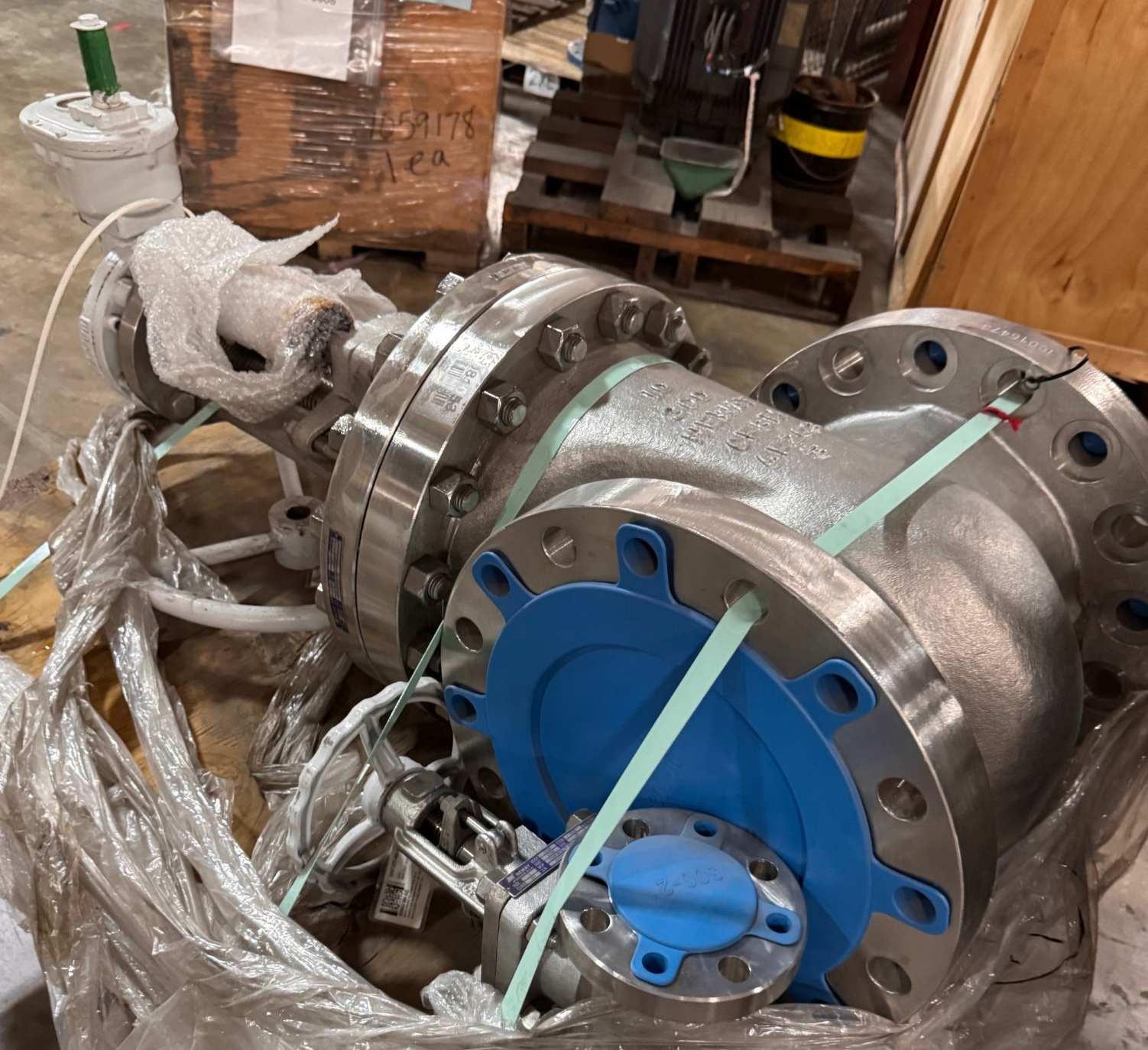 Used 10" 300 RF GATE VALVE 316 SS BODY W MTR'S 2YM1 NEWAY MODEL 10G3RG12-6-GRA-ULE1