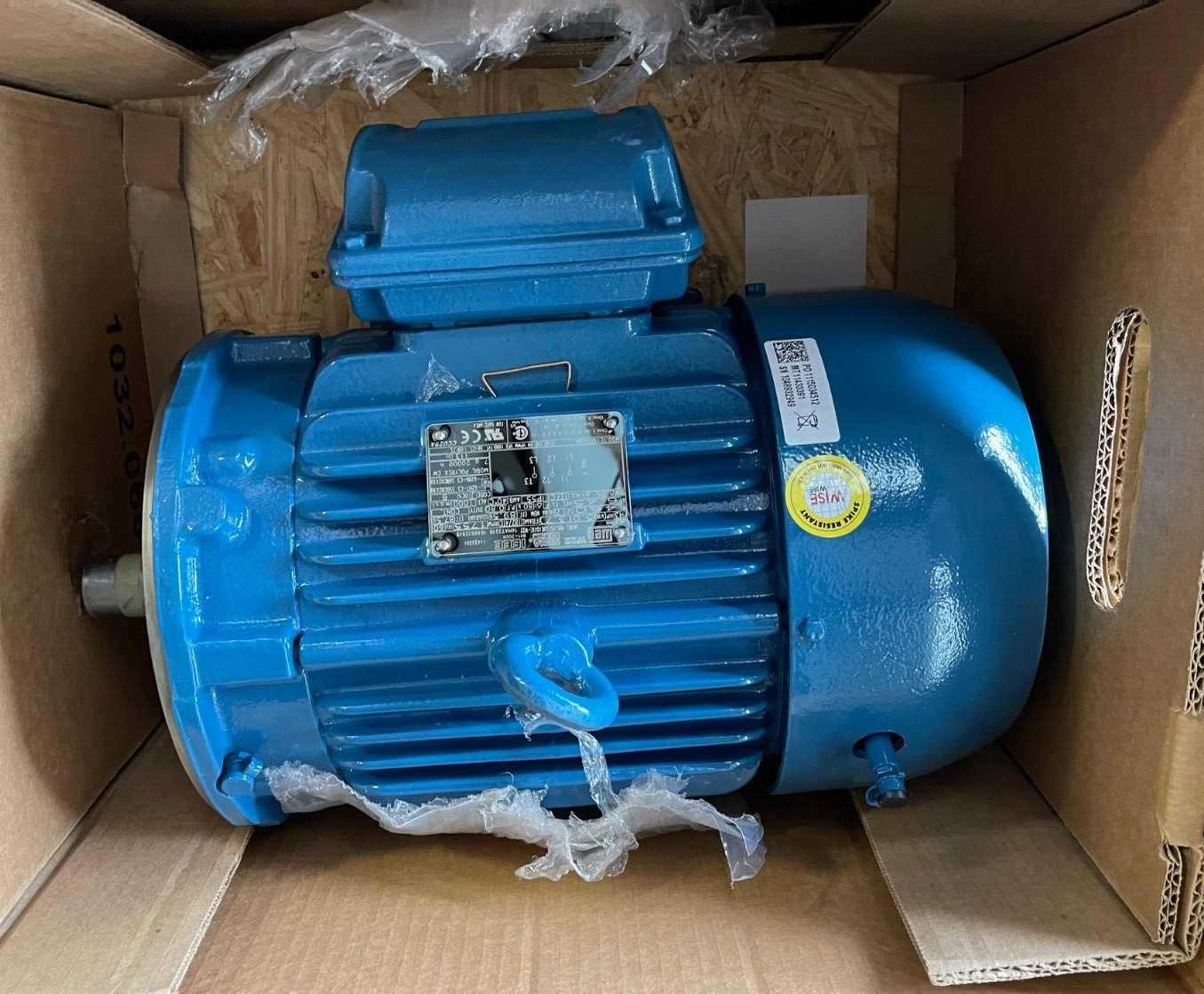 WEG 5 HP ELECTRIC MOTOR 1800 RPM 04P182184TC 460 V 60Hz 00518ST3QIE184TC-W22