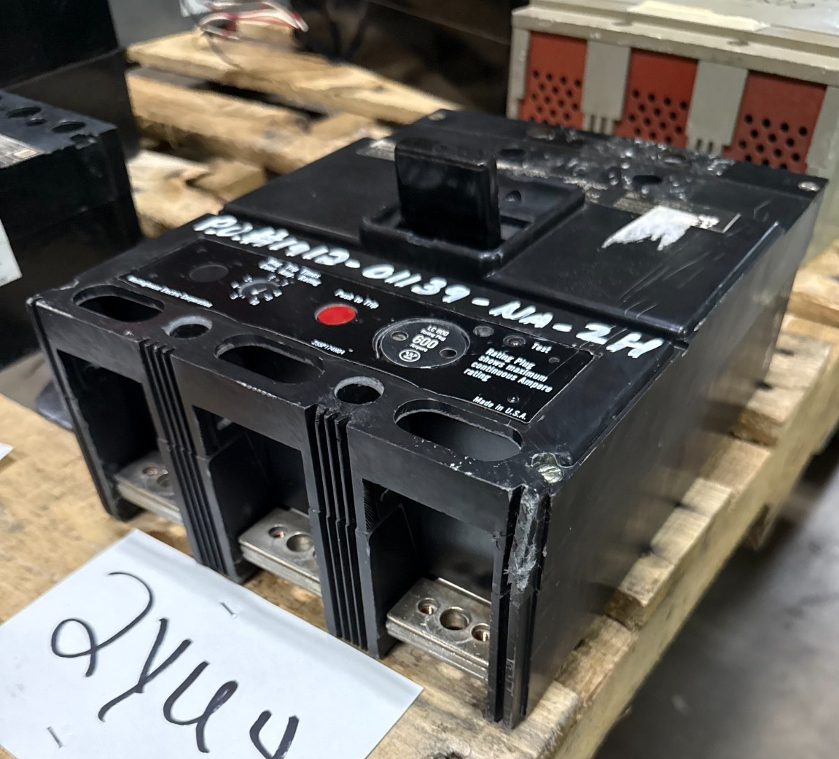 Refurbished WESTINGHOUSE 600 AMP BREAKER LC3600F LC FRAME 3P 600V  STYLE 128C64G14 2YU4