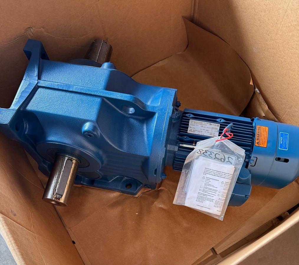 SEW-EURODRIVE GEAR MOTOR WA11 MOD KF47DRE90LABE2HR/ASB4/TH 1680 TO 127 RPM 5 HP