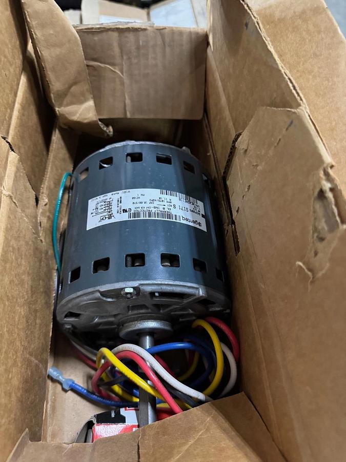 Carrier Genteq Motor 3/4 HP Model HC 45AE 118 VA14H 115 V 1075 RPM frame 39