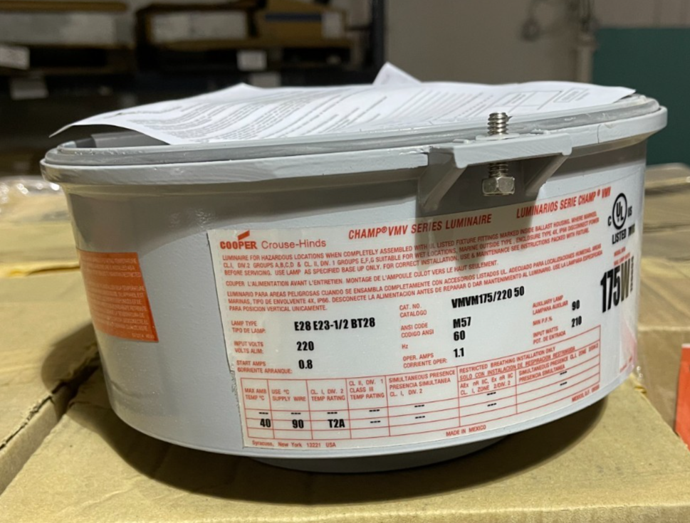 COOPER CROUSE HINDS CHAMP VMVM175/220 50 AD9 METAL HALIDE 175 WATT 220 V