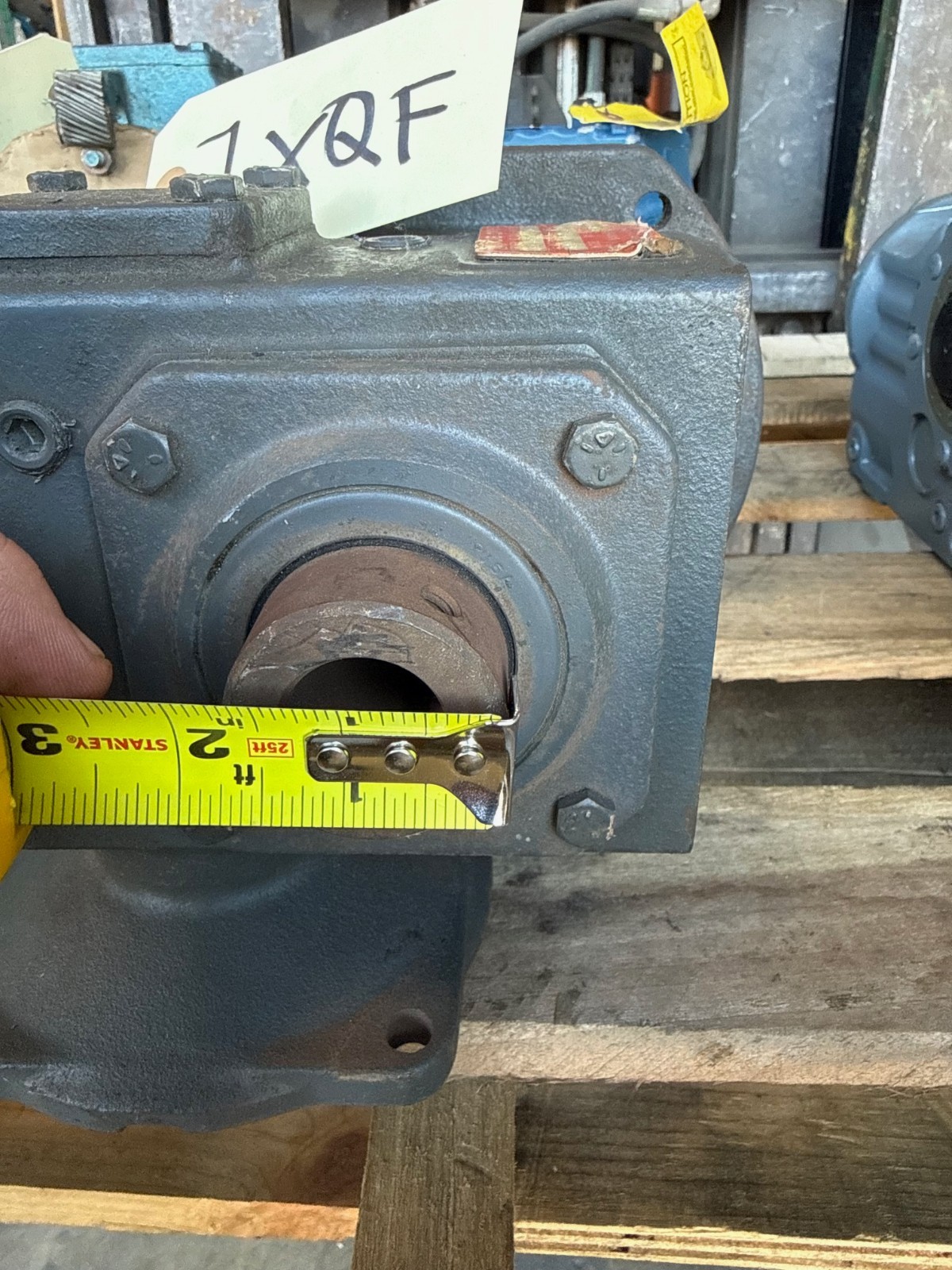 HUB CITY GEAR REDUCER 1XQF MOD 21860/1L 60 TO 1 RATIO STYLE 00010