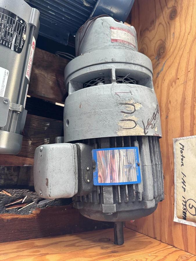 LOUIS ALLIS PACEMAKER MOTOR VV1 2 HP MODEL CJ2B JO5152-260021 1150 RPM 230/460