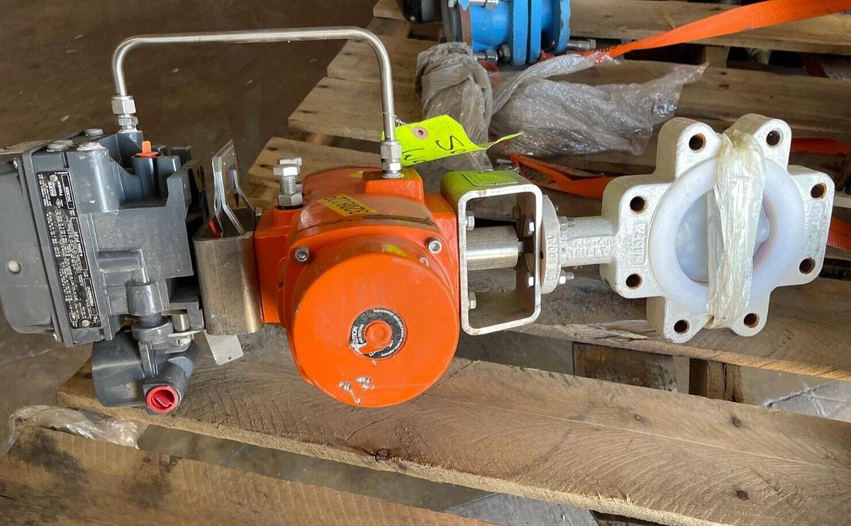 4" 150 LB LUG HP BUTTERFLY T-LINED NEOTECHA W DVC6200 TRANSDUCER AND BETTIS ACT