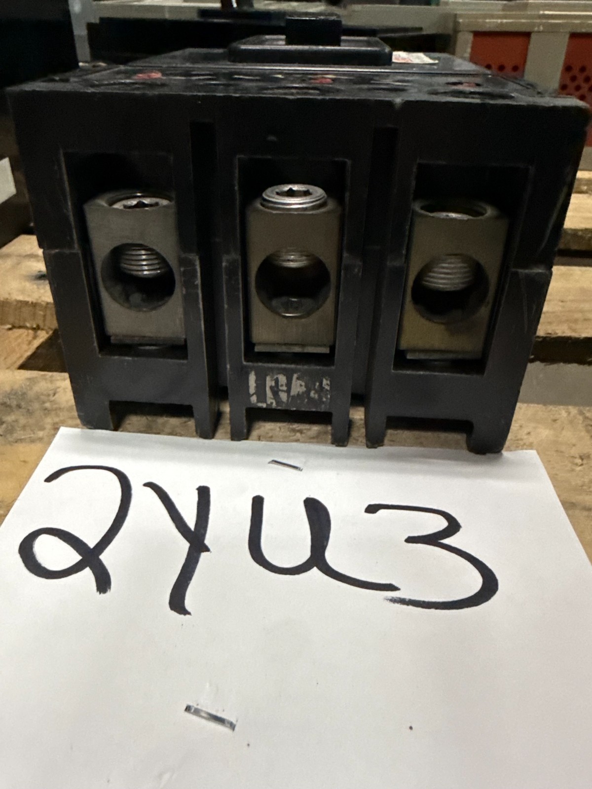 Refurbished Westinghouse Molded Case Circuit Breaker LB400F 400 Amp 3-Pole, 600 Volt 2YU3