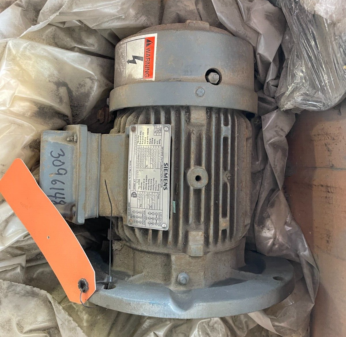 SIEMENS 2 HP VERTICAL MOTOR  230/460 V 3460 RPM FRAME 145TI RGZVSD