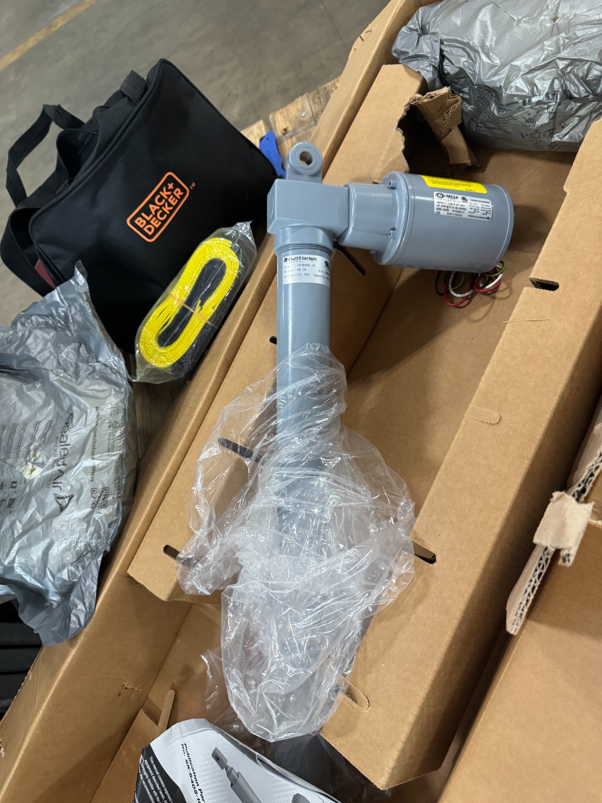 DUFF NORTON LINEAR ACTUATOR YY5 MODEL SPB6405-18" STROKE 115 V 500 LB CAPACITY