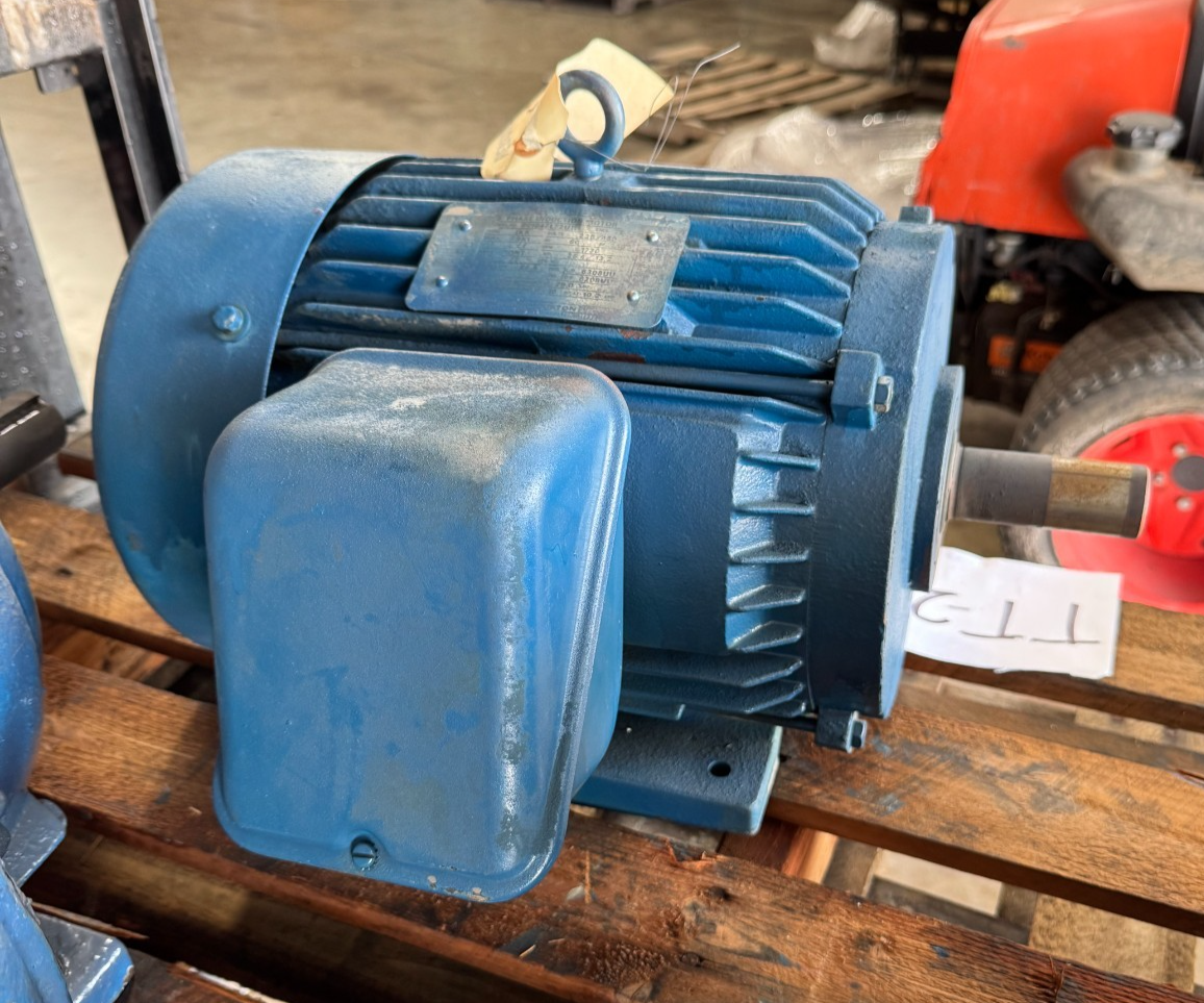 US ELECTRIC MOTORS TT2 10 HP MODEL B0104FLF2UK 1730 RPM 220/460 V 3 PH 26.4/13.