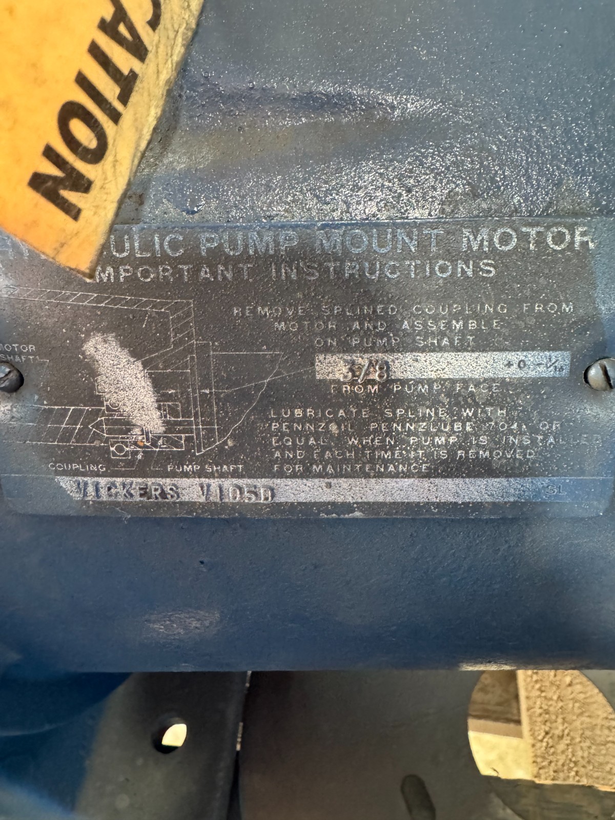 RELIANCE MOTOR MM2 7.5 HP MODEL B3056 1200 RPM 220/440 V 23/11.5 AMP 3 PH FR 256