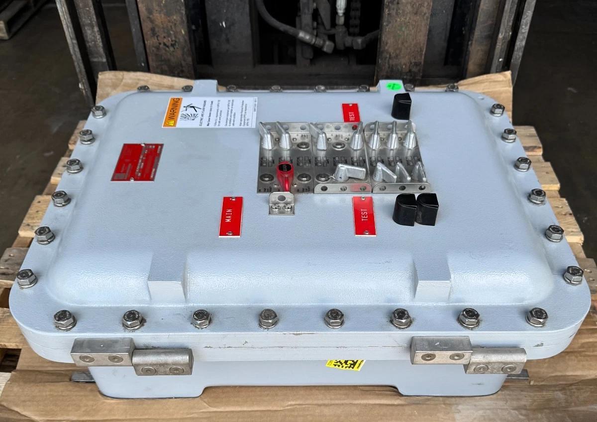 APPLETON EXPLOSION PROOF BREAKER PANEL ALPNB12C18BF-362 100 AMP 120/208 V 3 PH