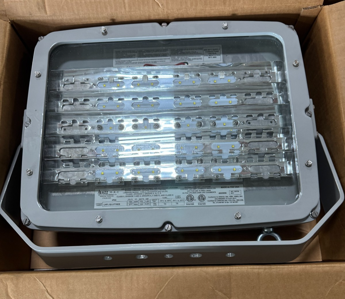 AZZ LED EXPLOSION PROOF LIGHTS AD3A LHFL15LUT76EB 123 WATT 120/277 V SALTWATER A