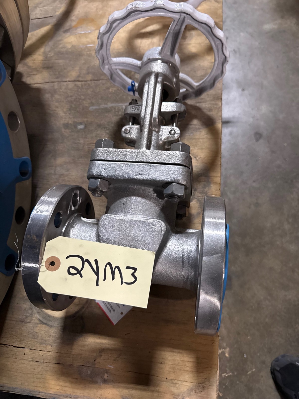Used 2" 300 RF GATE VALVE 316 SS HANDWHEEL OP NEWAY 2G3RG12-6-GRA-ULE 2YM2 3 4