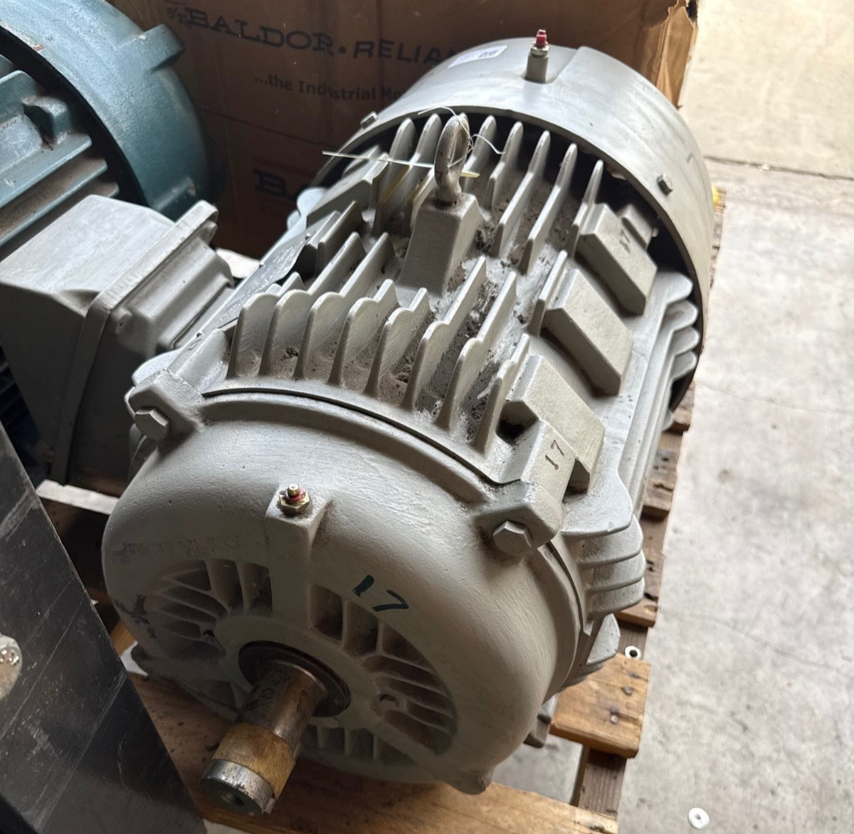 SIEMENS INVERTER DUTY MOTOR 30 HP MODELSD100IEEE 2XWB 3525 RPM 460 V 3 PH 35 A