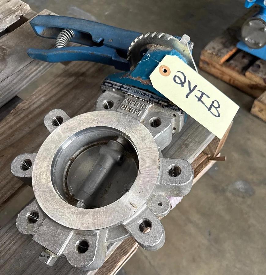 Used DEZURICK 4" 150 LB LUG HIGH PERFORMANCE BUTTERFLY VALVE MODEL BHP 932520-1 2YIB