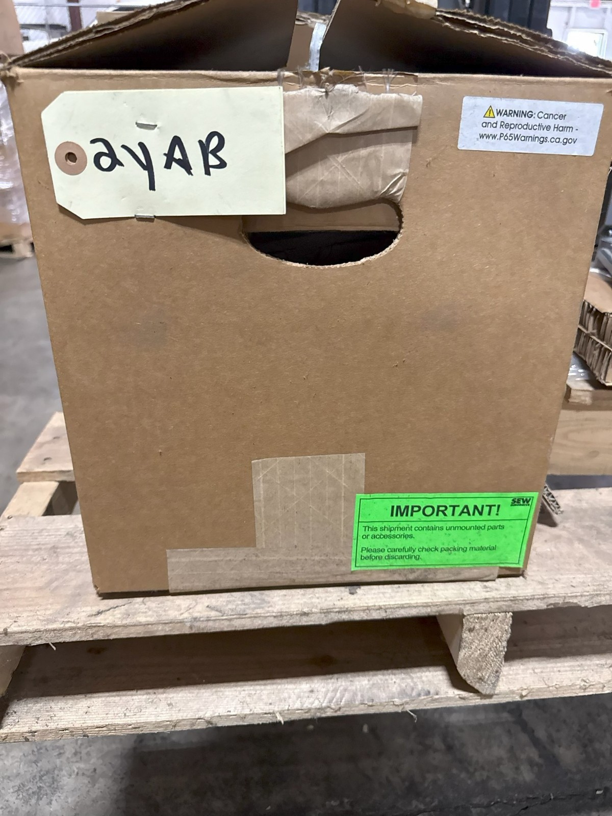 Used SEW-EURODRIVE GEAR MOTOR 2YAB MOD SA67/T DRN71M4 1730 TO 14  RPM .5  HP  230/460