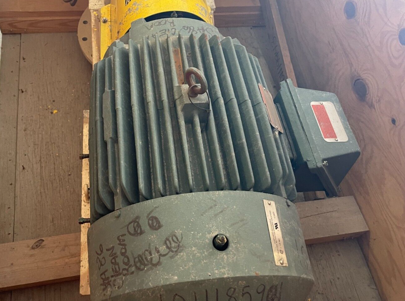 20 HP PULP PUMP 880 RPM 460 V 3 PH 26.5 AMPS MODEL P32G0483A
